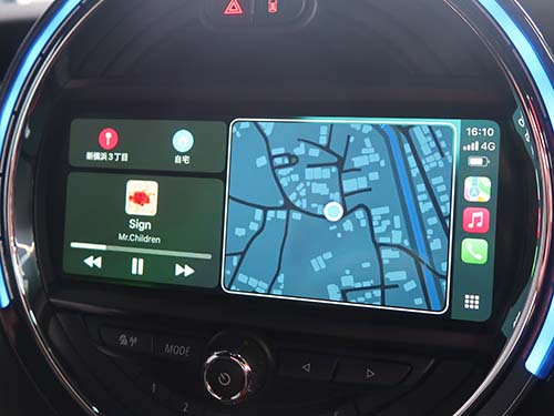 Apple CarPlayフルスクリーン表示