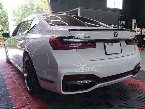 BBSホイールの輝きを守る!BMW 7シリーズに低ダストブレーキパッド導入