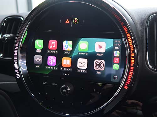 フルスクリーン表示のAppleCarPlay