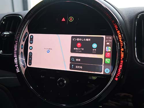 フルスクリーン表示のAppleCarPlay