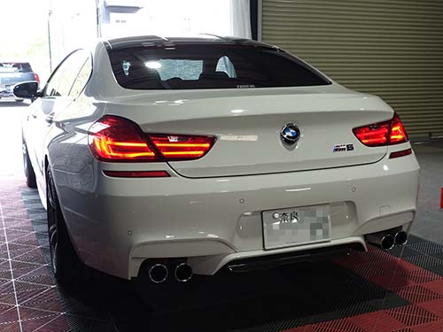 【BMW F06 M6】フットライトをアンビエントライト化!上質な足元演出