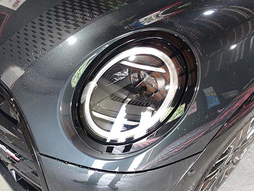 ブラックグレーのプロテクションフィルム施工