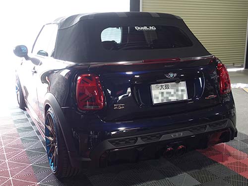 ドアパネル保護に最適！MINI F57 JCWへAMSECHSキックガードを装着