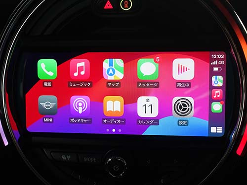 AppleCarPlayフルスクリーン表示のナビ画面