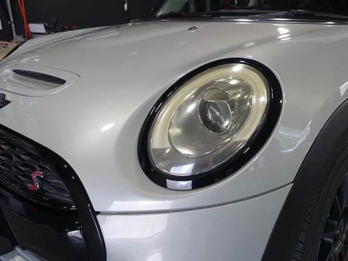 MINI F56 前期モデルのLEDヘッドライト