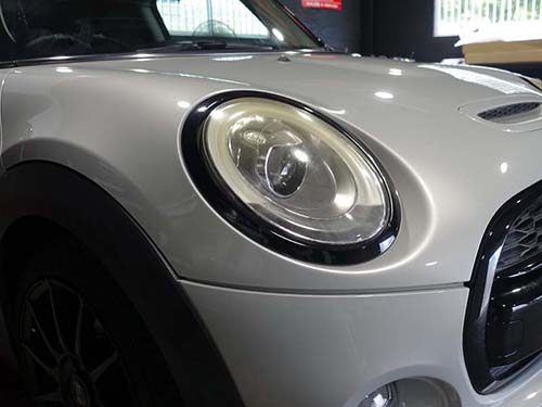 MINI F56 前期モデルのLEDヘッドライト