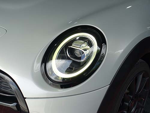 LCIモデル用LEDヘッドライト装着