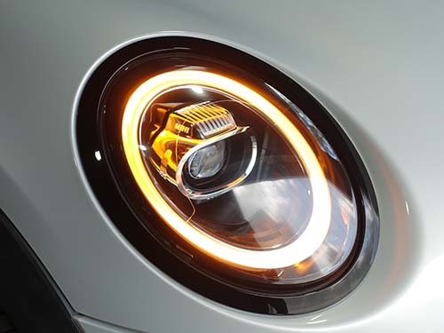 LCIモデル用LEDヘッドライト装着
