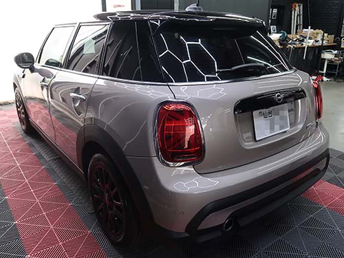 MINI F55 LCI2にAppleCarPlayとデュアルホーン装着