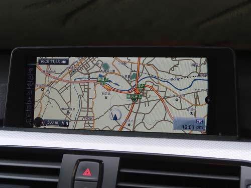 BMW純正ナビで地図更新完了した画面