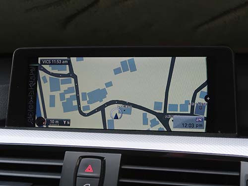 BMW純正ナビで地図更新完了した画面