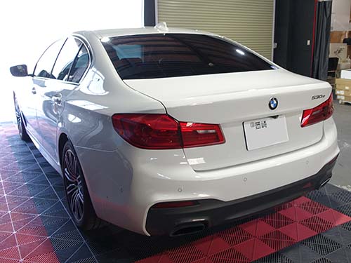 BMW デイライト故障修理｜G30のヘッドライトのリペアで交換を回避