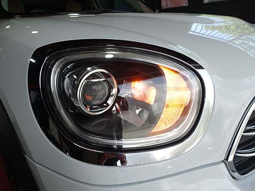フロントウインカー用LEDバルブ装着
