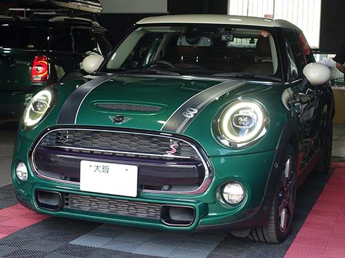 MINI F55 AppleCarPlay＆ACC STOP&GO有効化&ID6デザイン化施工事例