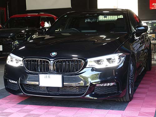 BMW 5シリーズ G30 デイライト発光コーディングで昼間もスタイリッシュに