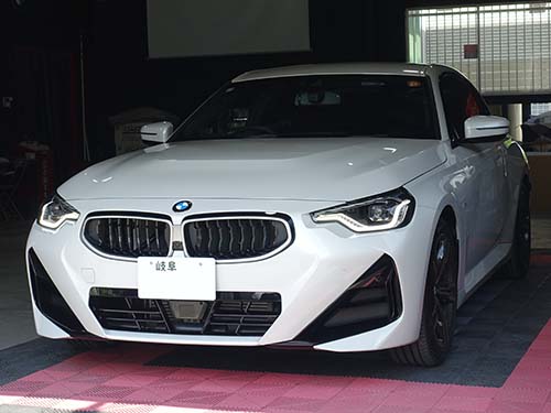 新車納車直後のBMW 2シリーズクーペ G42 コーディング施工