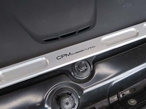 CPM製フロントエンドブレース取付後