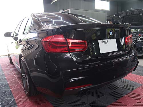 高品質CPM フロントエンドブレースをBMW 3シリーズ(F30)に装着