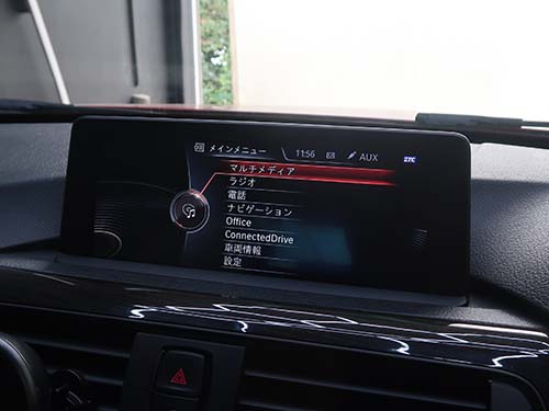 第3世代ナビ(NBT ID3)搭載のBMW F30 カープレイ
