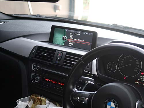 BMW純正中古モニターは事前に動作チェック済み