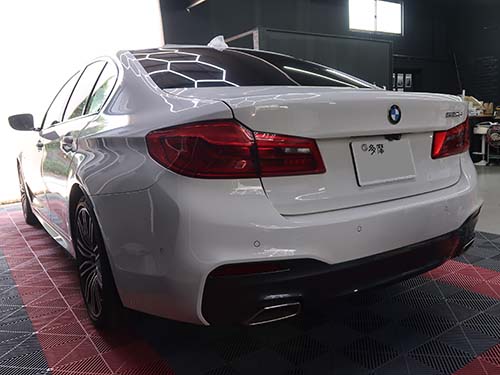 BMW 5シリーズ デイライト故障修理|アクリル溶解リペアとLEDモジュール交換