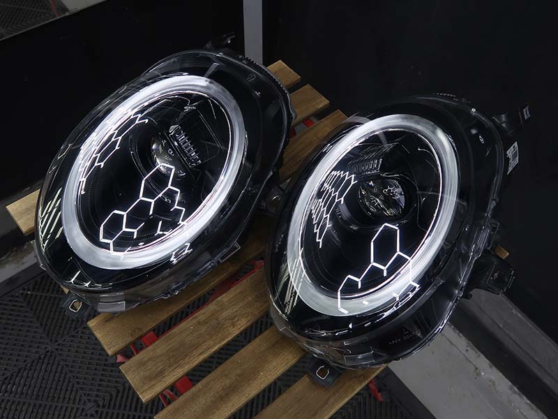 【中古品】MINI用LCIモデル純正インナーブラック仕様LEDヘッドライト 【A0049】
