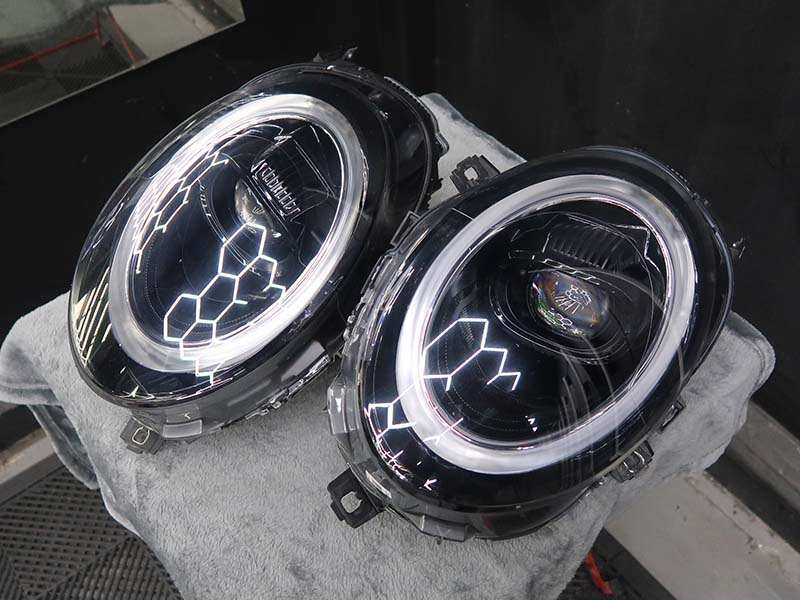 【中古品】MINI用LCIモデル純正インナーブラック仕様LEDヘッドライト 【A0050】
