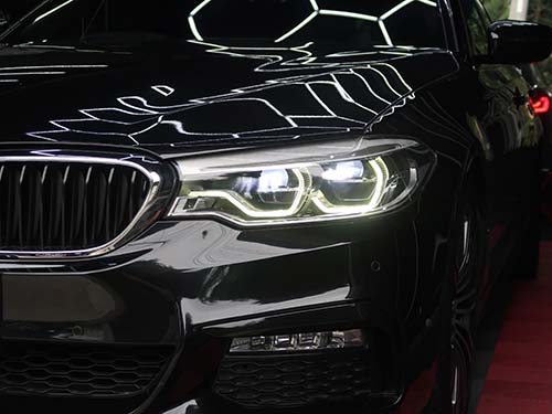 BMW 5シリーズ デイライト修理