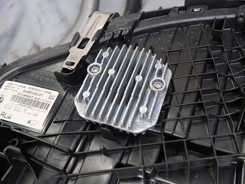 LEDモジュールについてはBMW純正新品へ交換