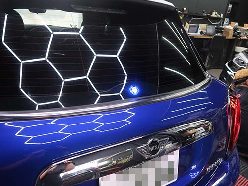 MINI F55 リアワイパーレス化|リアワイパーを取り外して装着