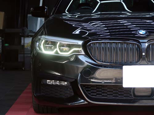 BMW 5シリーズ ヘッドライト修理|両側デイライトが明るく白く復活