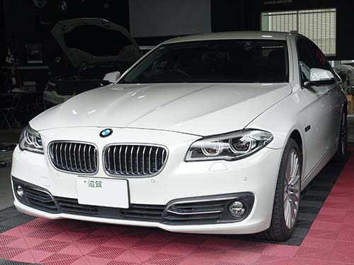 BMW 5シリーズセダン（F10) LCI アクティブハイブリッド5