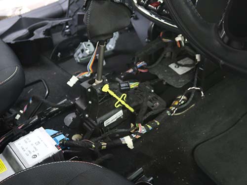 ミニ トランスミッション警告の修理は内部部品（バネ）のみ交換