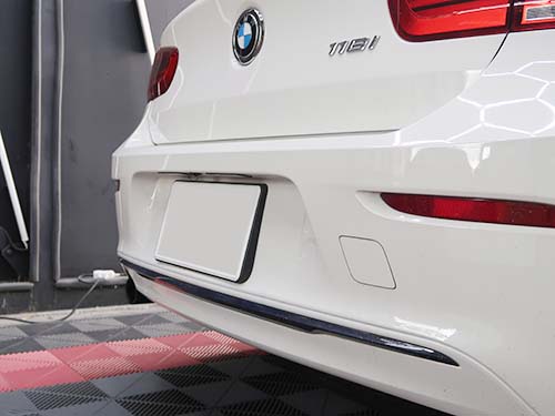 BMW F20 1シリーズ バックカメラ装着