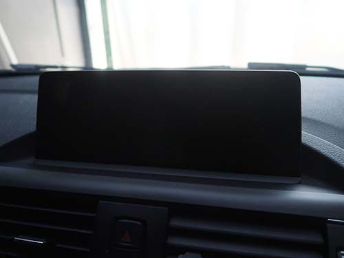 BMW 2シリーズ F22 モニター修理