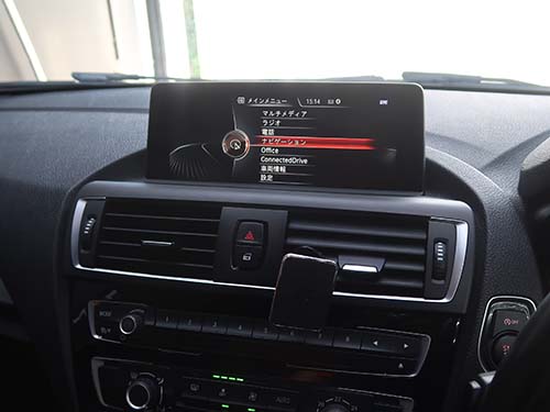 ナビ画面やバックカメラ映像もクリア