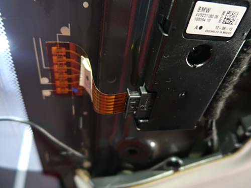 フィルムアンテナやアンテナ線にダメージが加わった可能性が高い