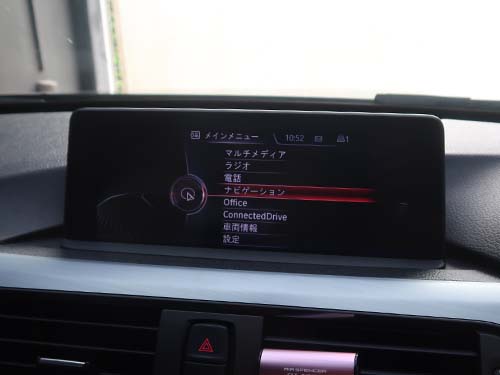 BMW F30 3シリーズ モニター修理