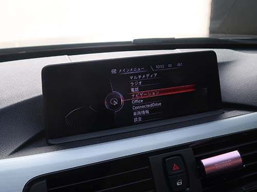 BMW F30 3シリーズ モニター修理