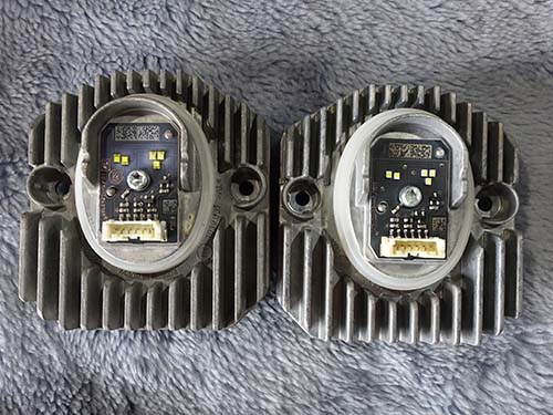 BMW純正新品のデイライト用LEDモジュールを交換して光源をリフレッシュ