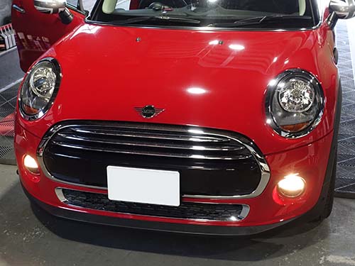 ハロゲン仕様でフォグライトユニット内で発光していたデイライト