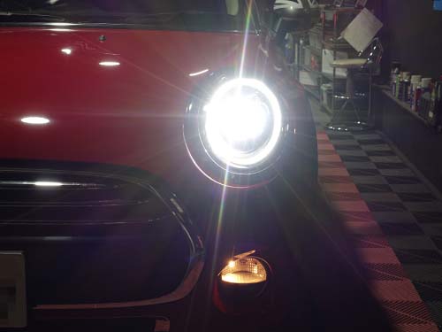 夜間走行時の安全性も高める