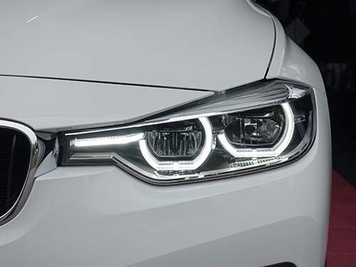BMW 3シリーズ コーディング|デイライト発光機能を有効化