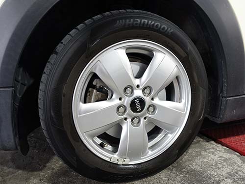 ホイールの裏側までしっかり洗浄