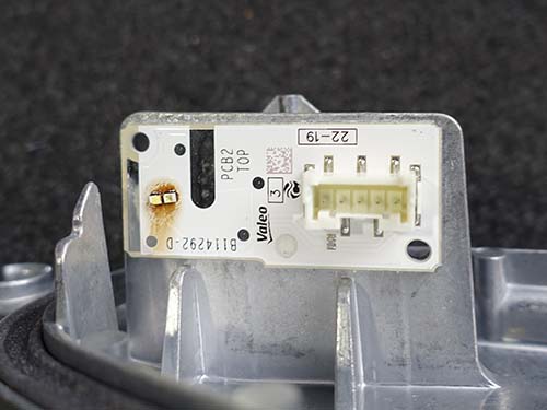 LEDモジュールも焼けてしまっている