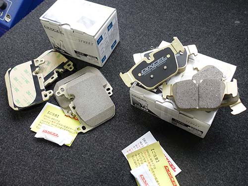 DIXCEL製低ダストブレーキパッド「Mタイプ」に交換