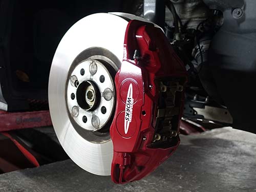 DIXCEL製低ダストブレーキパッド「Mタイプ」に交換