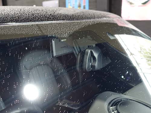 セルスター製デジタルインナーミラーは、純正ETC内蔵ルームミラーに固定