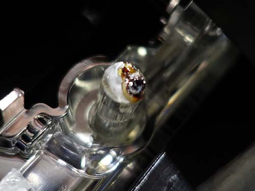 デイライト導光用アクリルがLEDの発熱で焼損