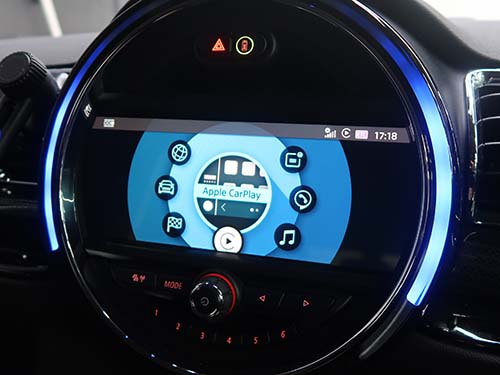 純正Apple CarPlayを有効化
